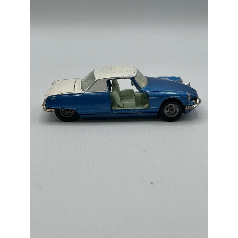 Corgi Toys LeDandyCoupe-Henri Chapron Body On Citroen D.S. Chassis No Doors‎